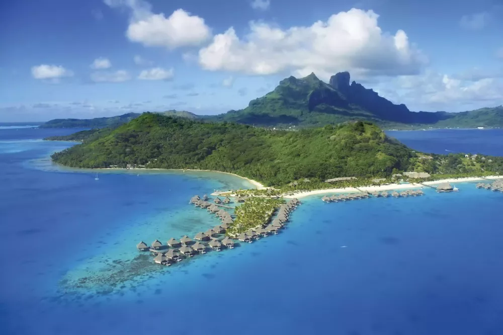 French Polynesia - Luxury Yacht Charter Destination in Mediterranean | C&N