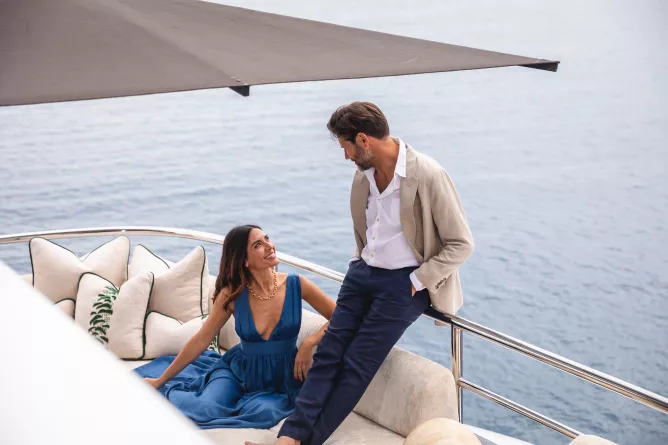 Honeymoons and romantic getaways - Yacht Charter Experiences by Category | C&N