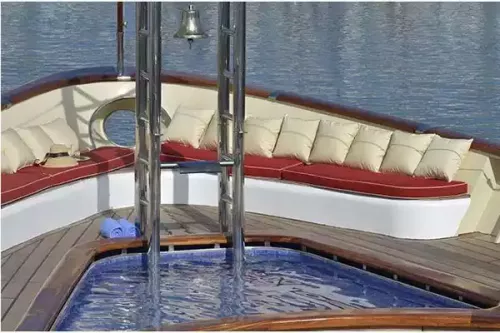 LA SULTANA - Luxury Motor Yacht For Sale - Exterior Design - Img 4 | C&N