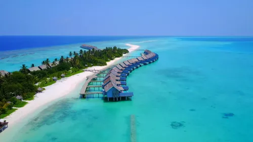 The Maldives: Male to Baa Atoll - Luxury Charter Itinerary | C&N