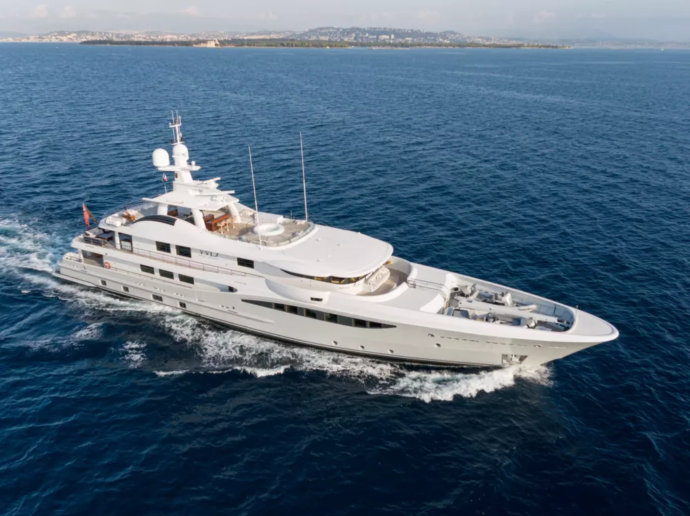 WERE DREAMS Luxury Motor Yacht for Sale | C&N